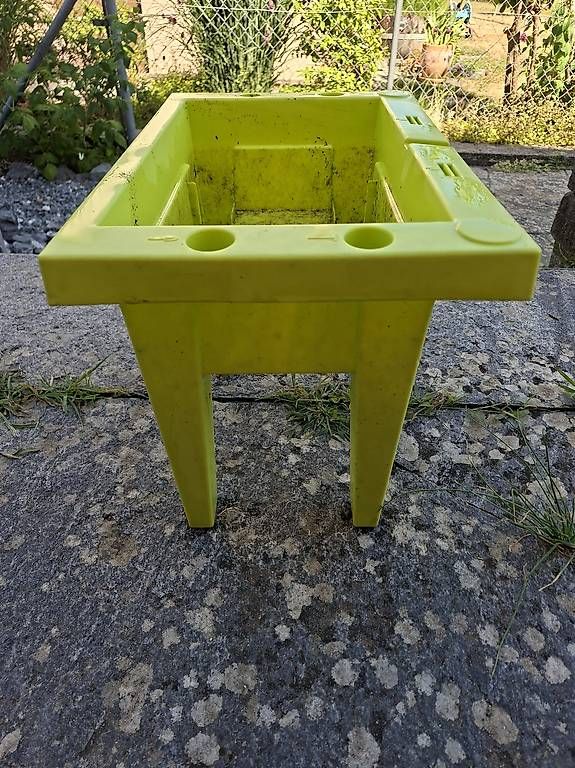 Blumentöpfe: Kinderhochbeet – Gebraucht aus Beringen von rha_jf9c 1