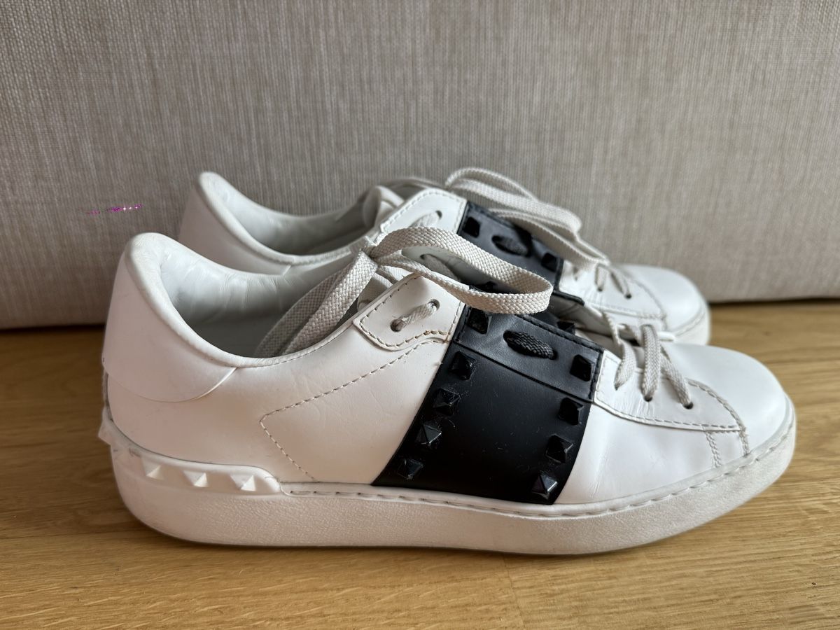 Valentino Herrenschuhe: Valentino Garavani Rockstud Sneakers – Gebraucht aus La Conversion von mar_yn7y 1