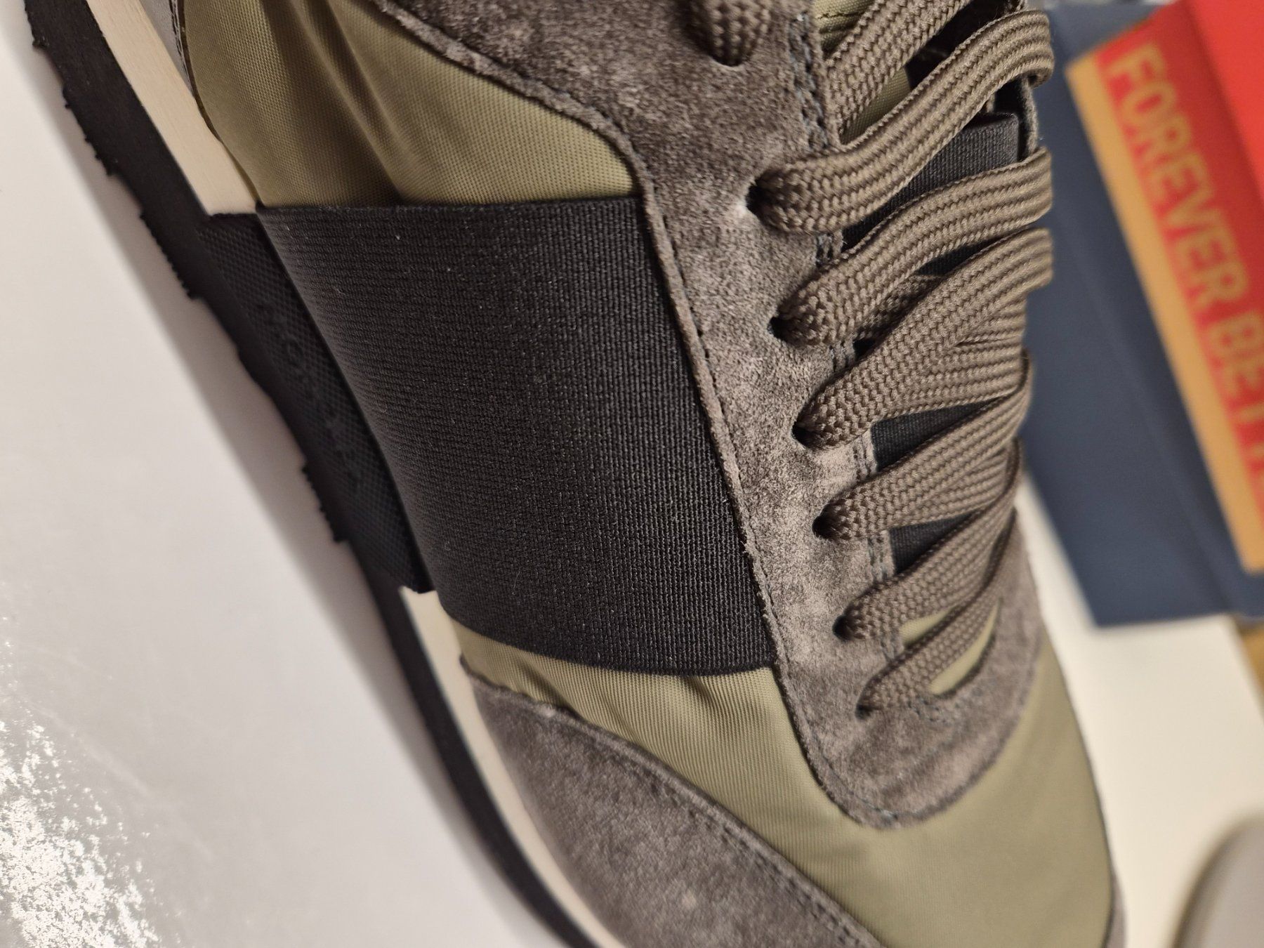 Moncler Herrenschuhe: Moncler Schuhe Leder G.43 Neu – Neu und originalverpackt aus Küsnacht ZH von LuxuryBroker 6