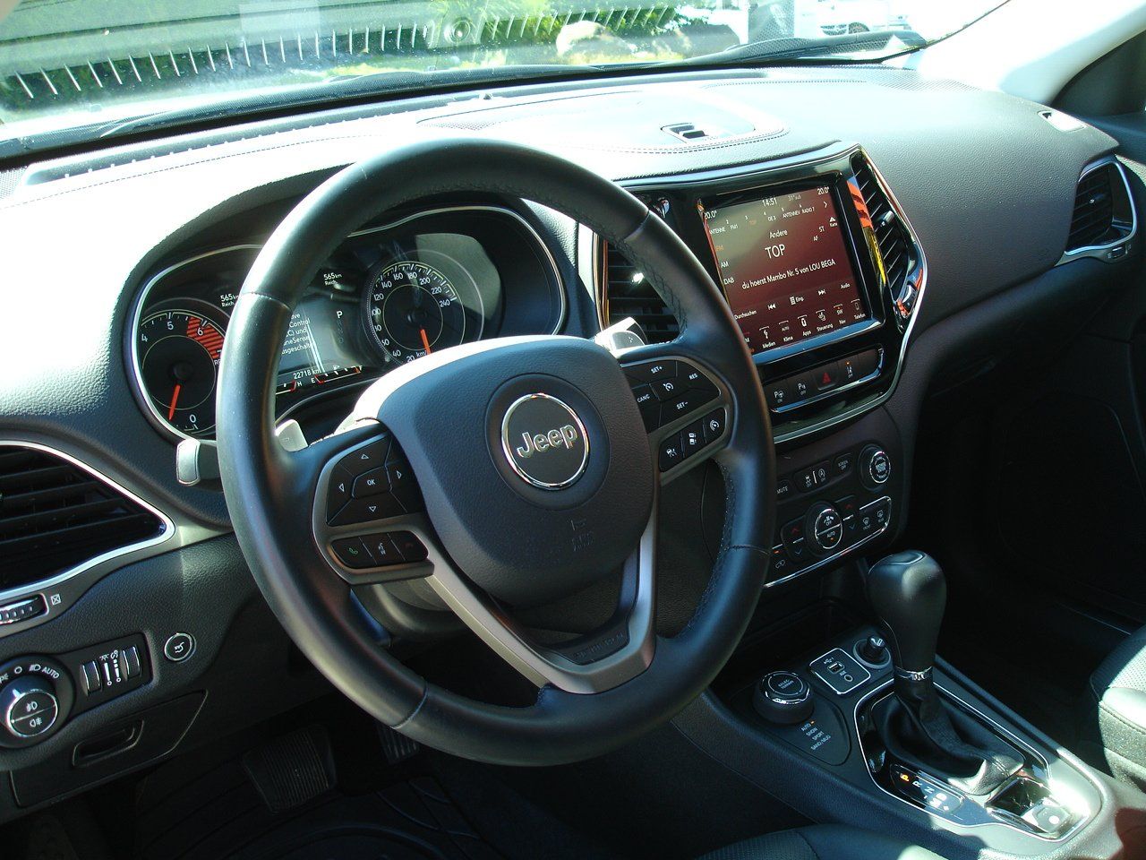 Jeep Automobili: Jeep Cherokee 2.0 – Usato da Amriswil venduto da lindenmannkia 1