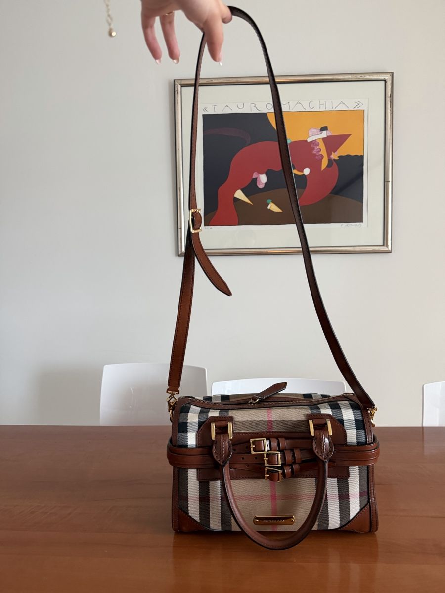 Burberry Taschen für Damen: Burberry Handtasche – Neu (gemäss Beschreibung) aus Seewen SZ von mar_nx8d 5