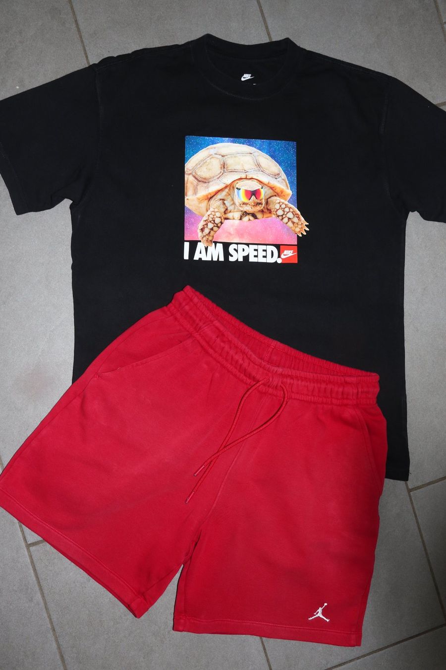 Jordan Pantaloni: 2 Shorts von JORDAN eher Gr.M – Usato da Oberwil-Lieli venduto da Svetlana28 6