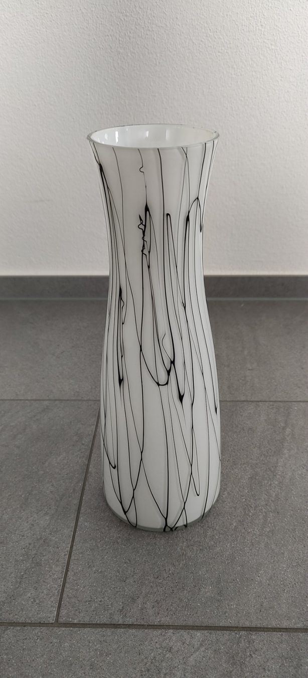 Vasi & Recipienti: Schöne Design-Vase scharz/weiss – Nuovo (secondo la descrizione) da Schänis venduto da Achim1975 1