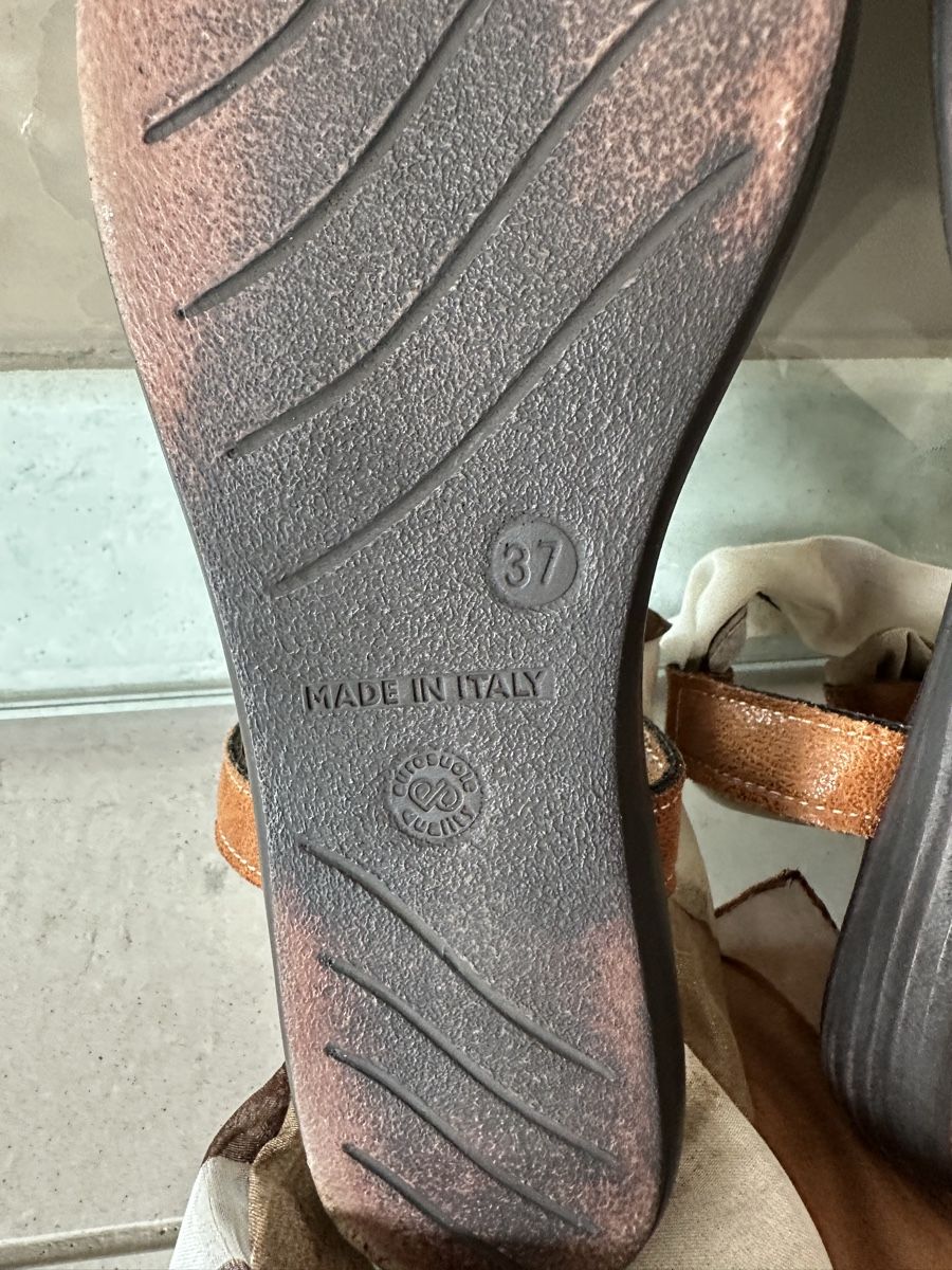 Damenschuhe: Sandali in pelle Parah – Gebraucht aus Castel San Pietro von Moregi 7
