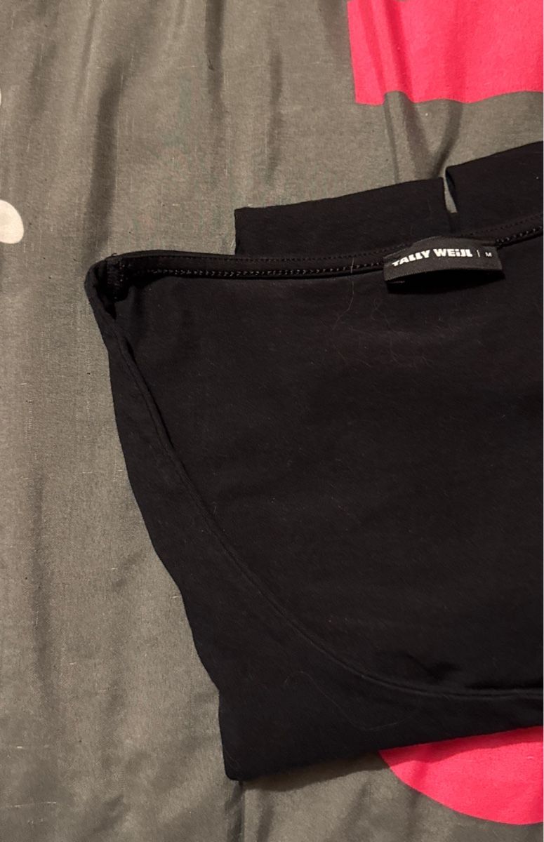 Bershka Tops: Pull – Gebraucht aus Yvorne von mel_wic 1