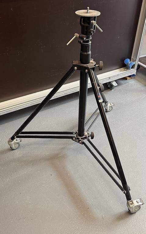 Stative & Köpfe: Manfrotto Stativ 070BU mit Rollen – Gebraucht aus Rüti ZH von Philippek 5