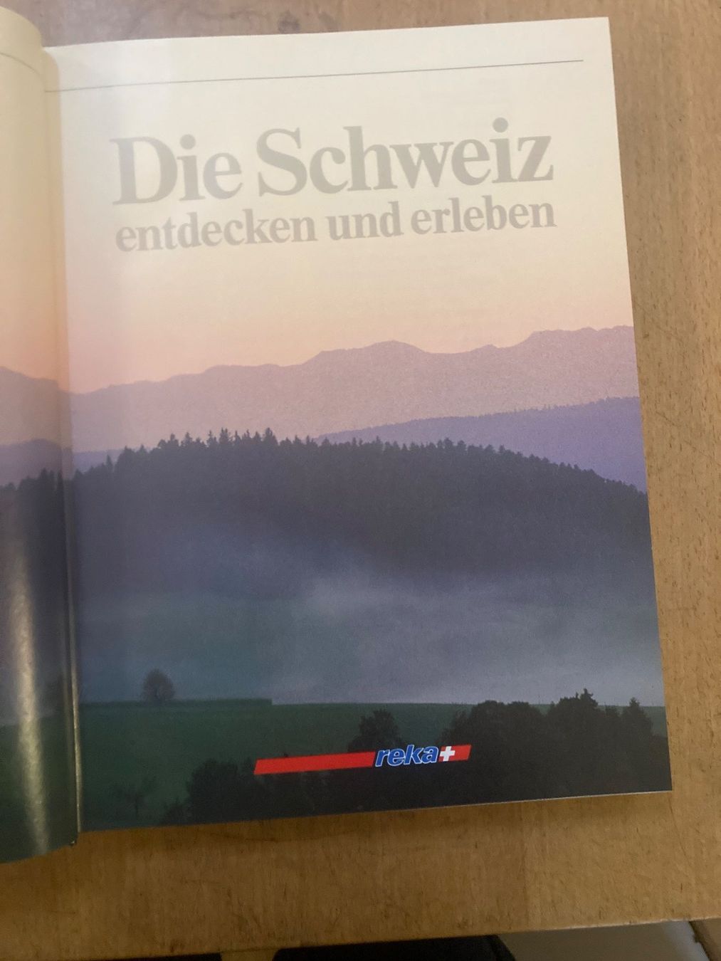 Livres: Die Schweiz entdecken und erleben – D'occasion à Riehen par Albi2010 1