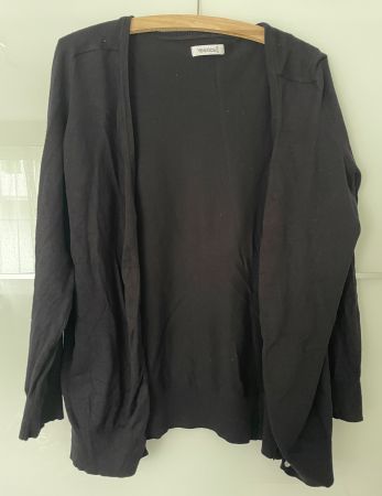 Cardigan/ Jäggli in schwarz, Grösse XL