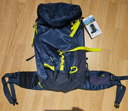 Wanderrucksack 30l dunkelblau gelb neu mit Etikett
