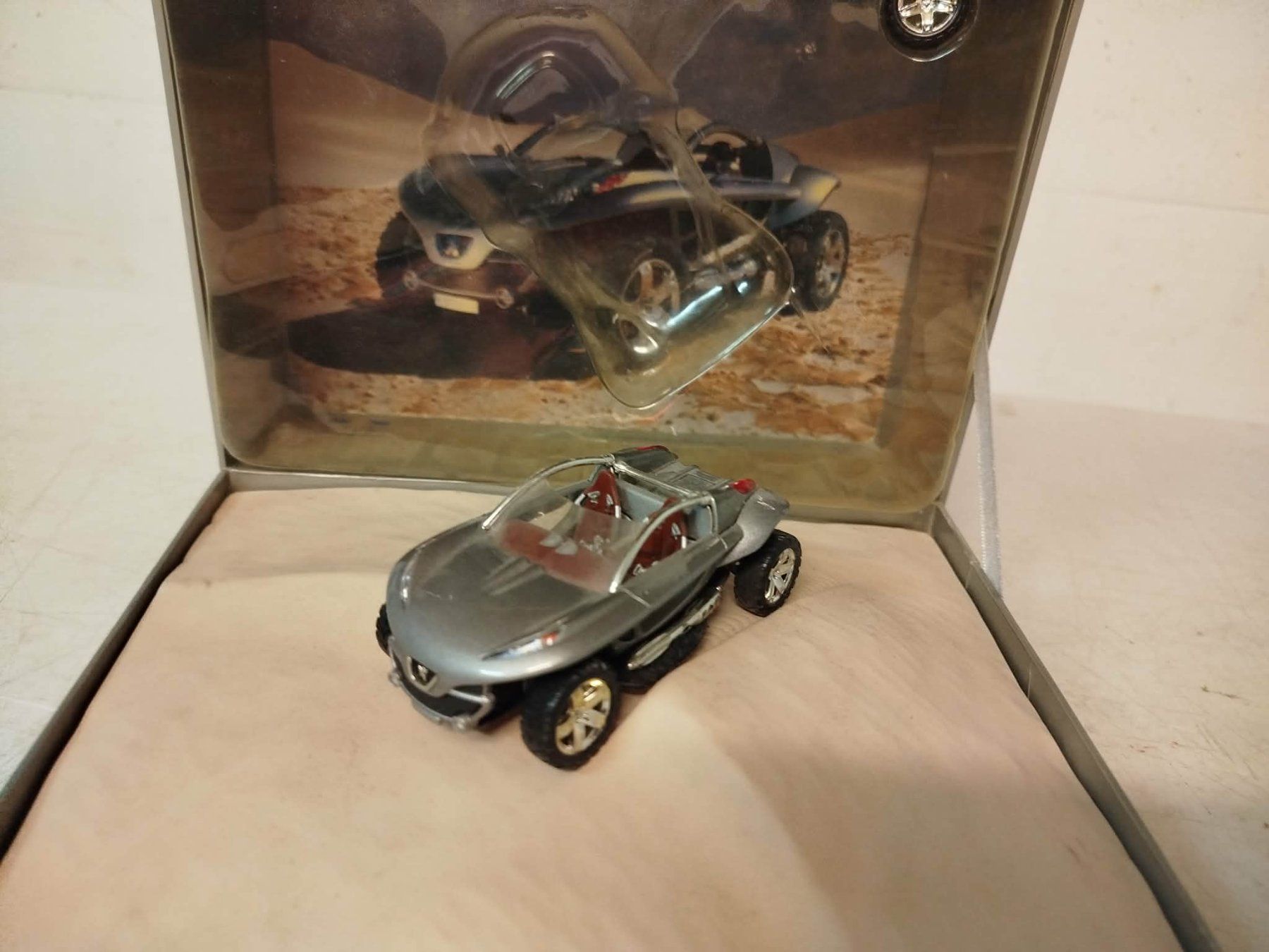Peugeot Modellautos: Peugeot Hoggar 1/43 – Gebraucht aus La Chaux-de-Fonds von Emmaus2300CDF 3