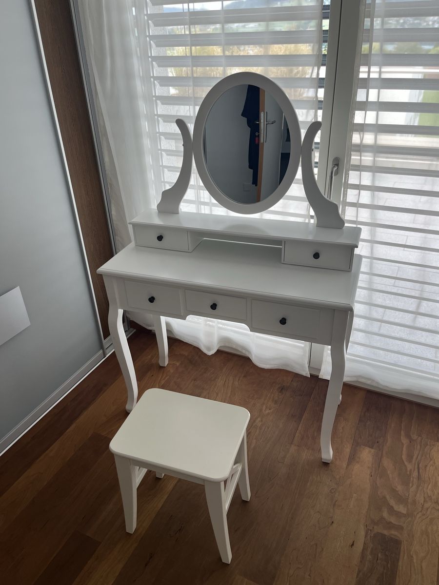 Tavoli da trucco: Schminktisch weiss mit Hocker – Usato da Meisterschwanden venduto da mat-drew