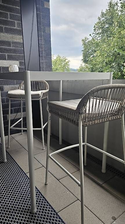 Ikea Set di tavolo e panche: Outdoor Bartisch & 2 Barhocker (Ikea SEGERÖN) – Usato da Winterthur venduto da mme_j58n 2