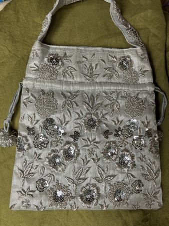 Stofftasche aus Indien aufwendig bestickt