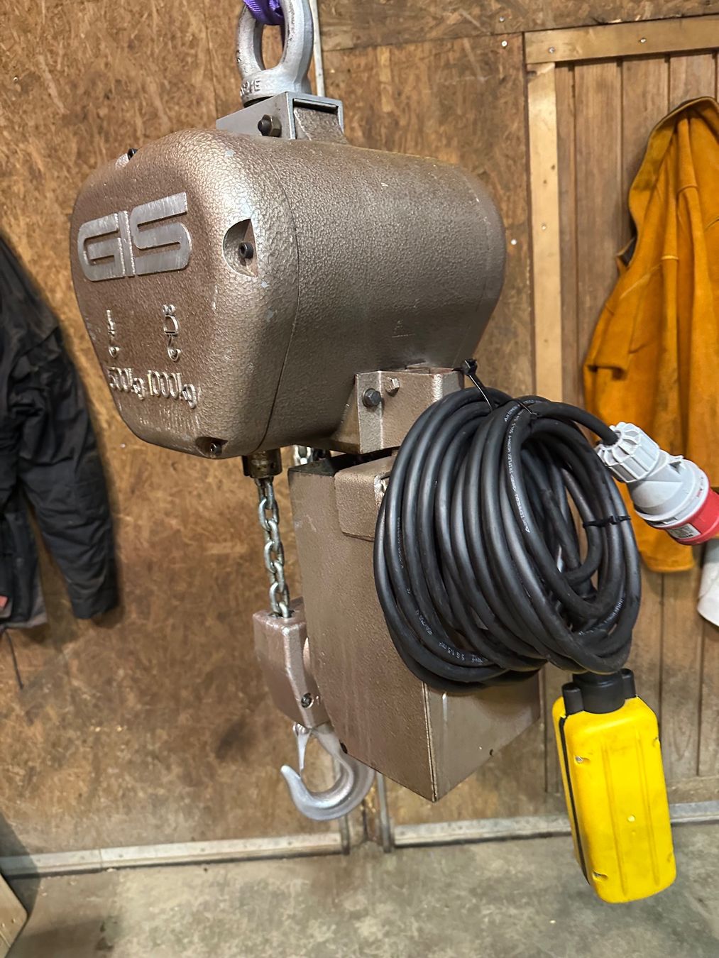 Mehrzweckzüge: Gis Kran Kettenzug 1000Kg – Gebraucht aus Huttwil von Palfinger02 2