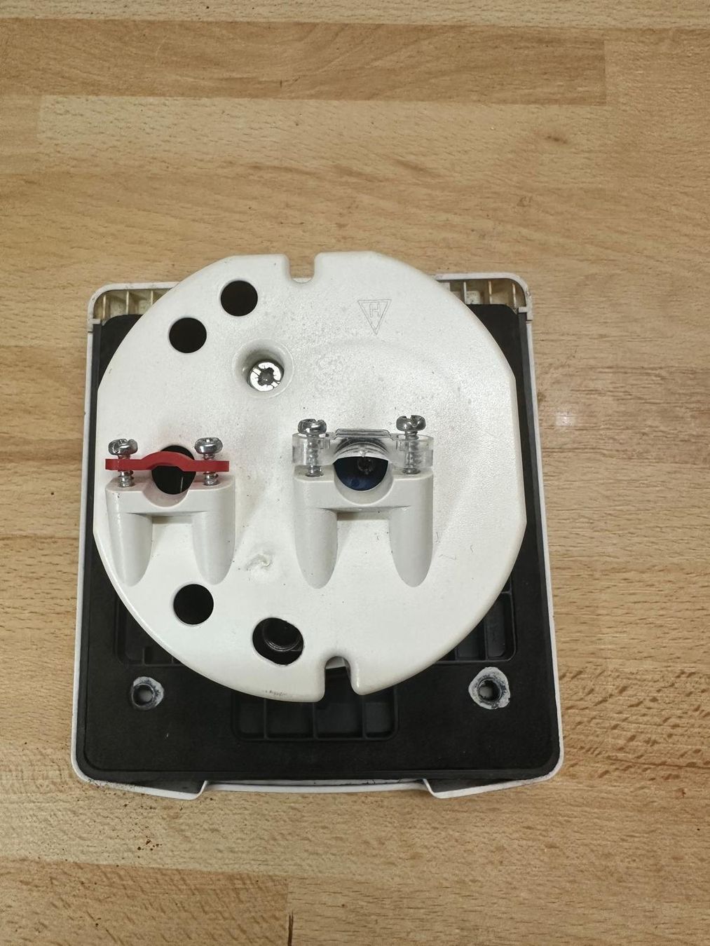 Spine: MultifunktionsSteckdose Schuko/ DC/Sat – Usato da Wegenstetten venduto da Aanfr 4