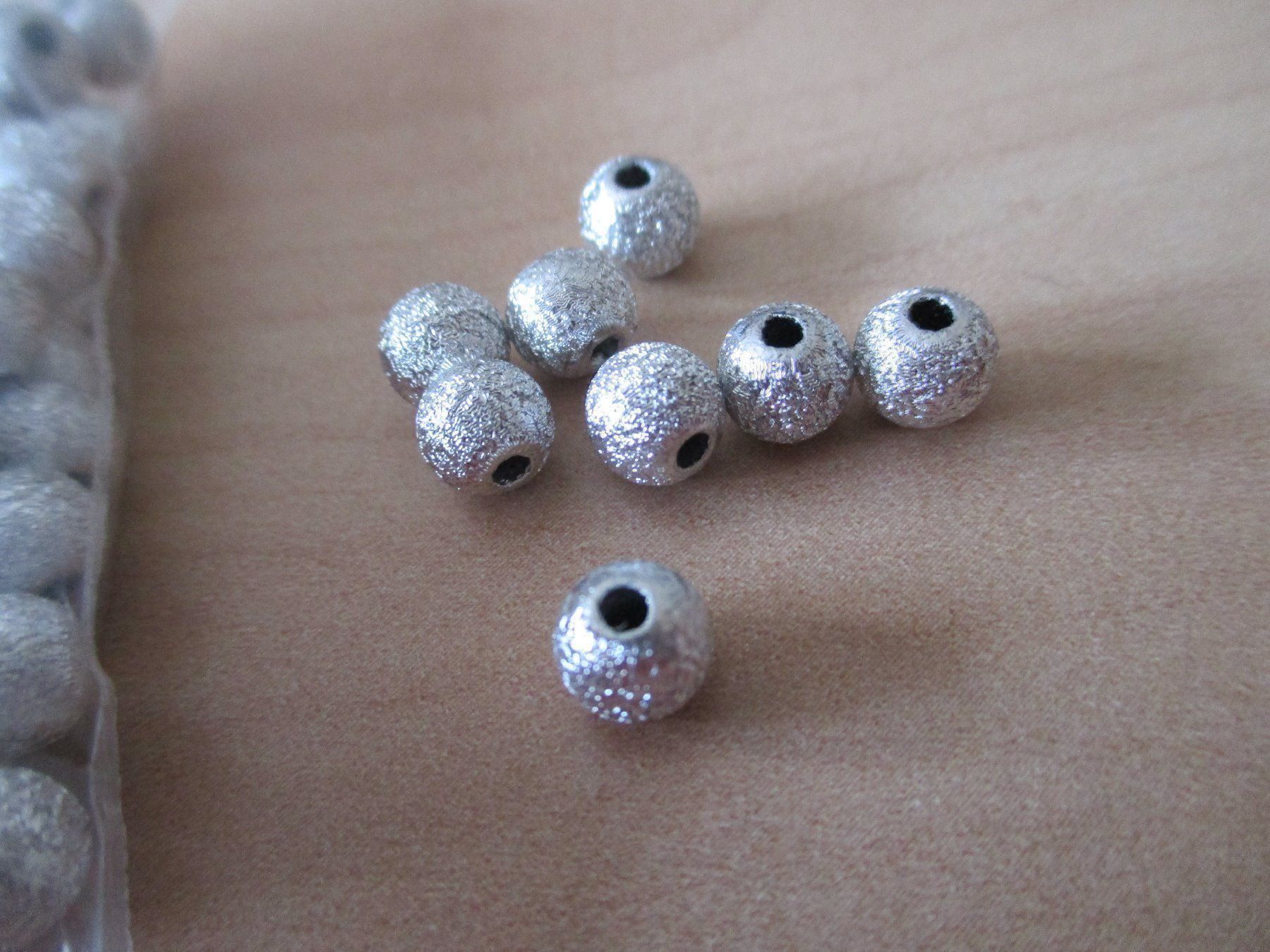 Perle (finte): Stardust Perlen 6 mm Loch 2mm 100 Stk – Nuovo e nell'imballaggio originale da Winterthur venduto da katzen07 3