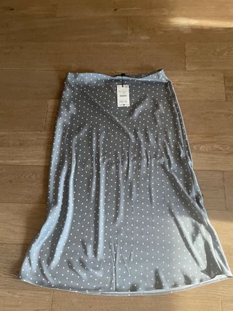 Rock ZARA Tupfen Grau Grösse XL neu mit Etikett