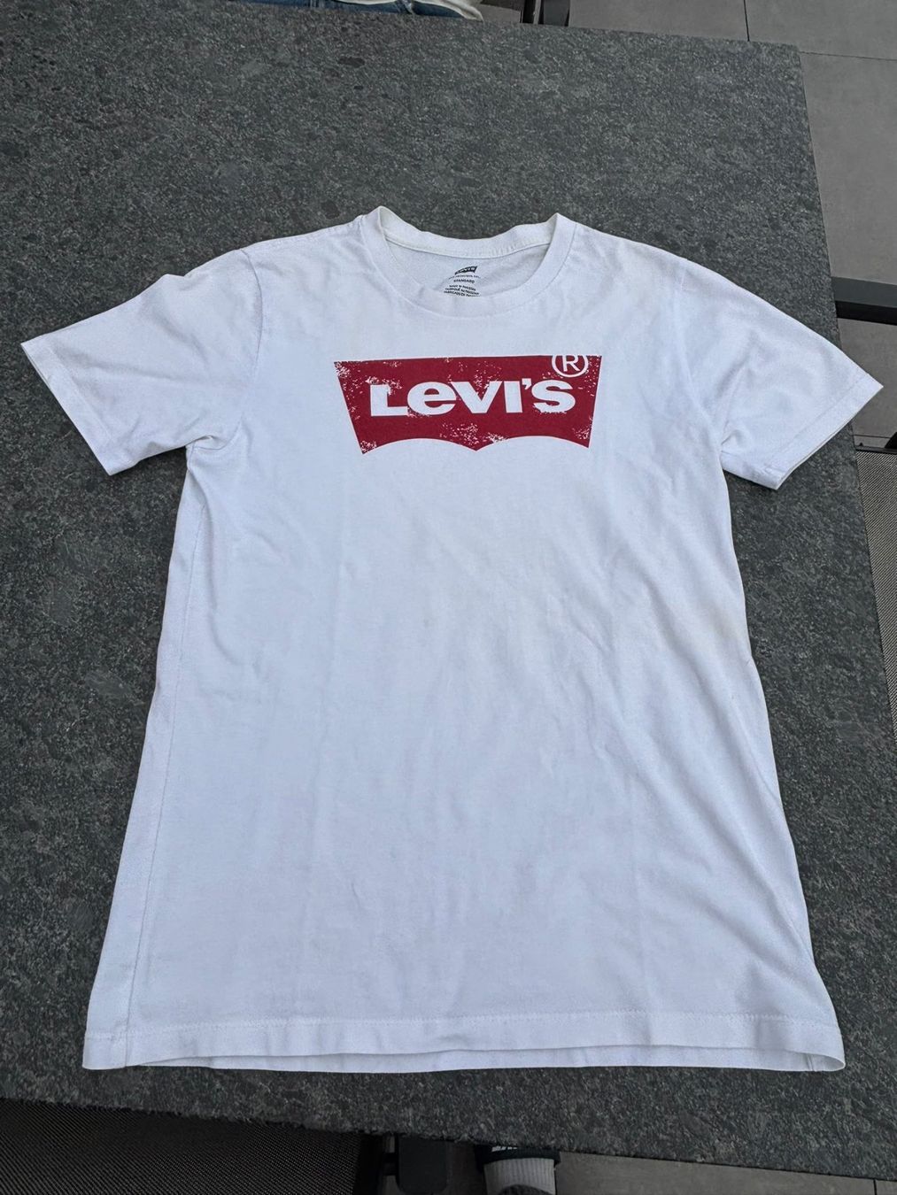 Levi's Camicie, T-shirt & Polo: Levis T-Shirt weiss – Usato da Hausen AG venduto da Flak