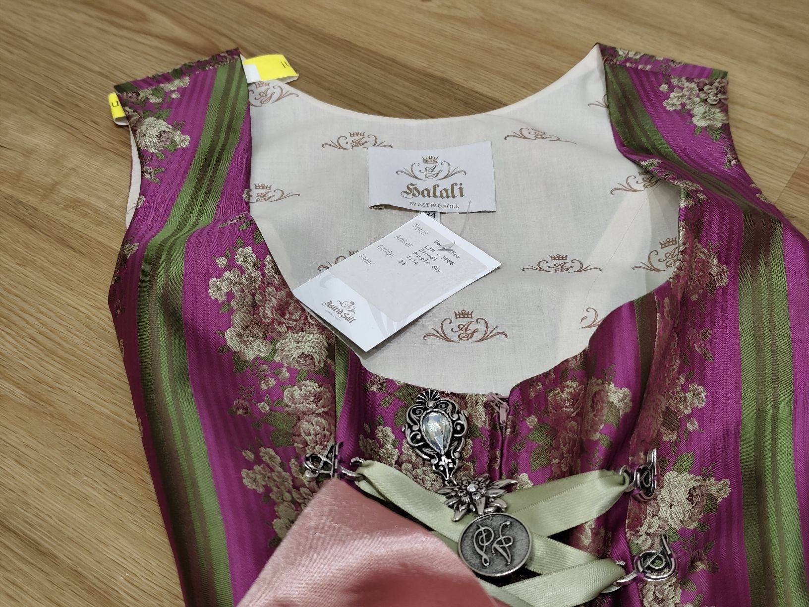 Vestiti: Astrid Söll-Dirndl in Gr. 34 - NEU – Nuovo e nell'imballaggio originale da Dussnang venduto da Rosenfee50 5