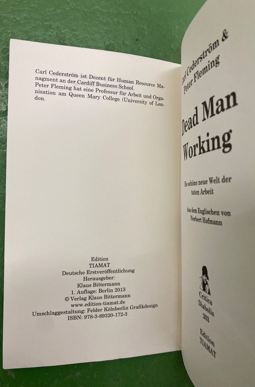 Bücher: Carl Cederstrom, Peter Fleming: Dead Man Working – Gebraucht aus Basel von Ostschweiz06 3