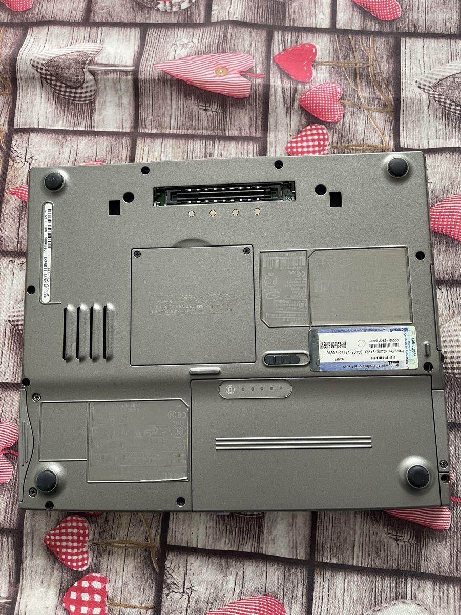 Dell Portables: Dell Latitude D400 - Ordinateur Portable Vintage - PC – D'occasion à Bussigny par Dali430 2