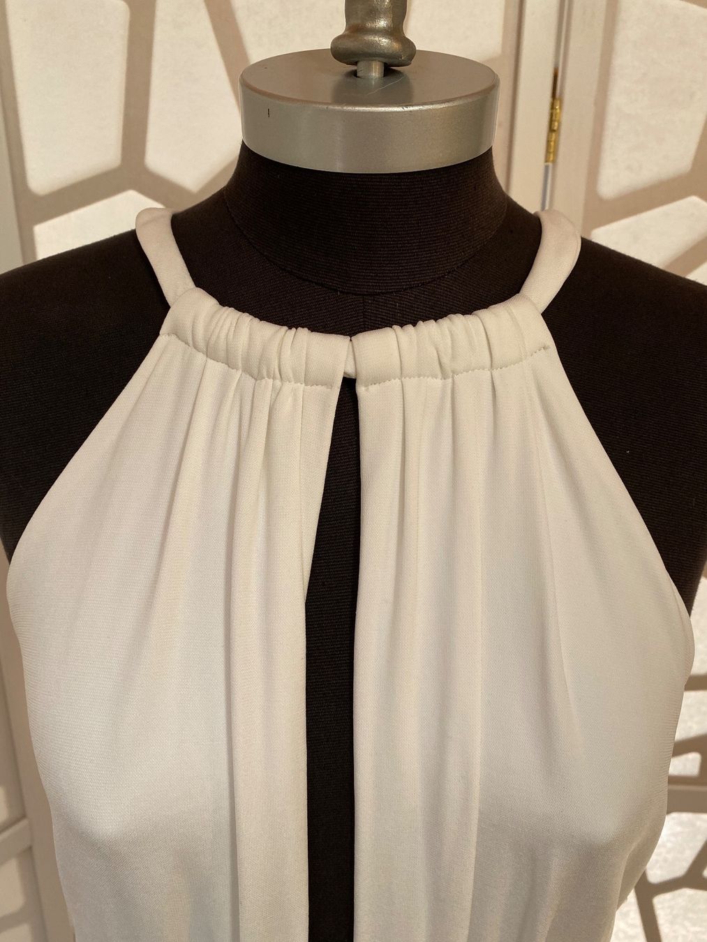 Kleider: Great white dress with appliqués. S – Gebraucht aus Grund b. Gstaad von PlageNeigeplus 1