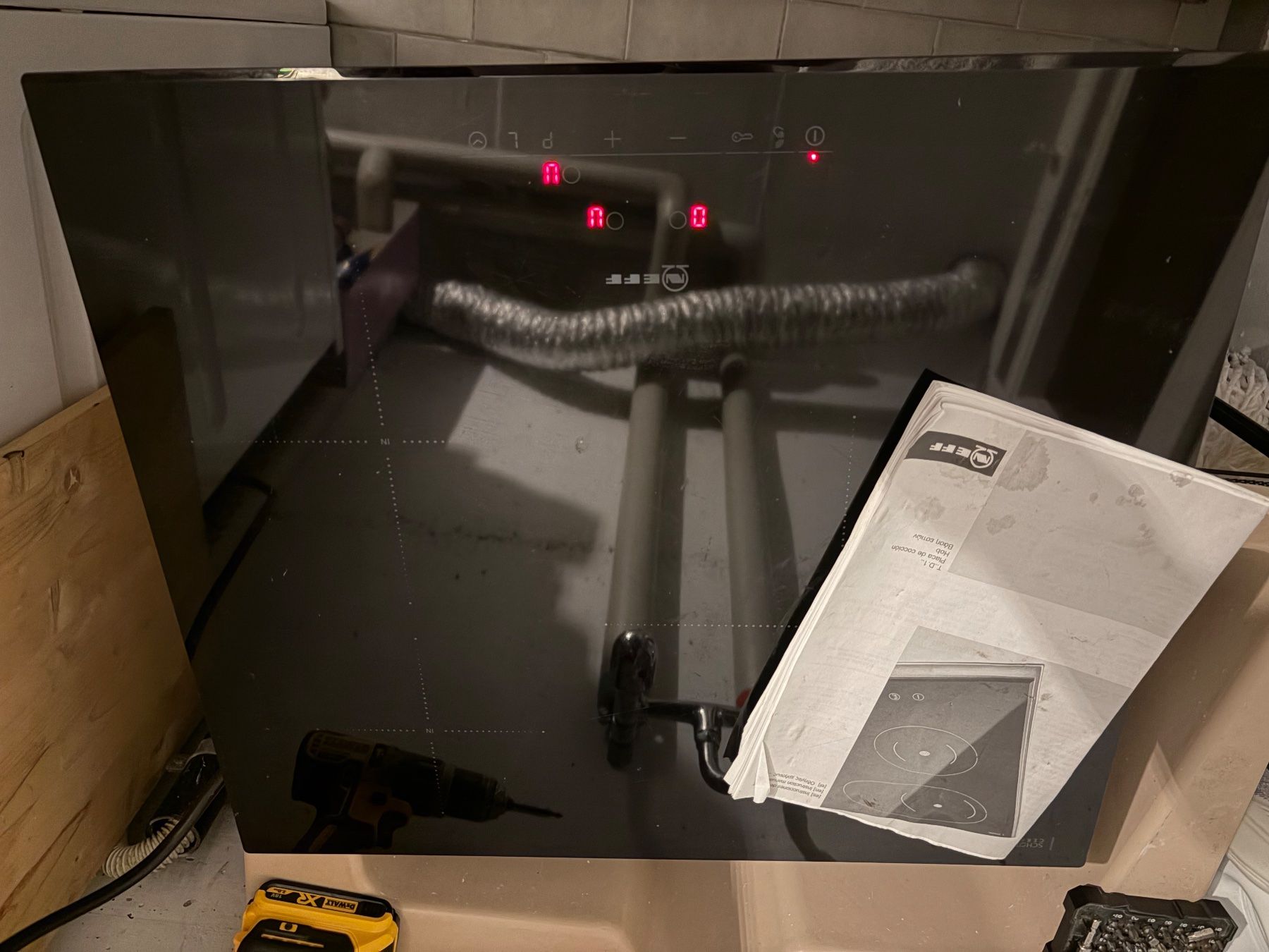 Cucine: Cuisinière induction NEFF T41D21X2 7200W TOP – Usato da La Conversion venduto da martianmelle 6
