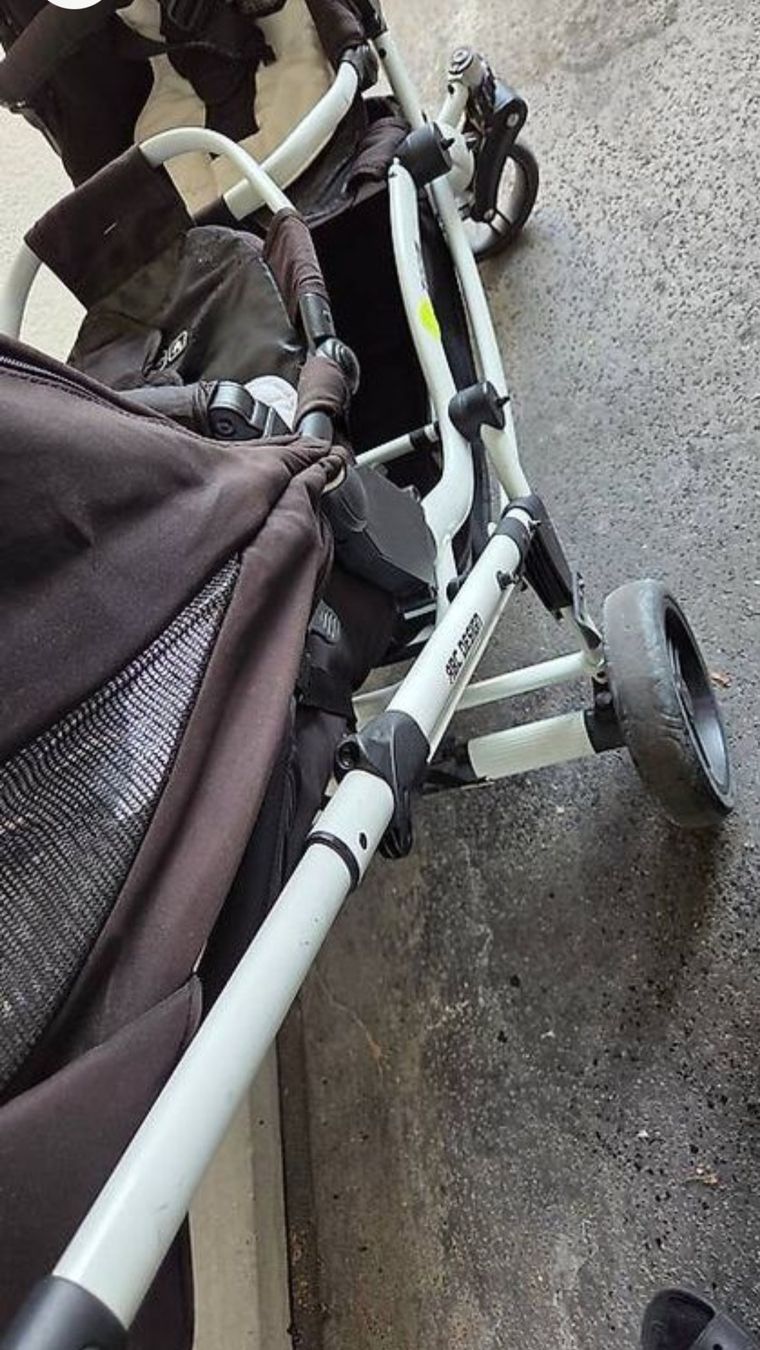 ABC Design Kinderwagen: poussette double ABC design – Gebraucht aus La Sagne NE von Gysieg 5
