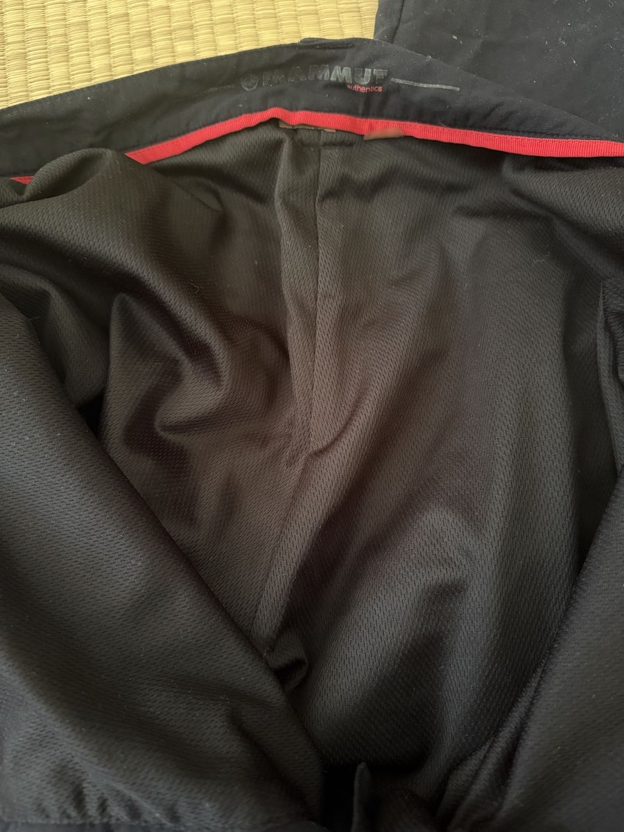 Mammut Hosen: Mammut Trekking Pants Size L Black – Gebraucht aus Basel von bod_zv56 3