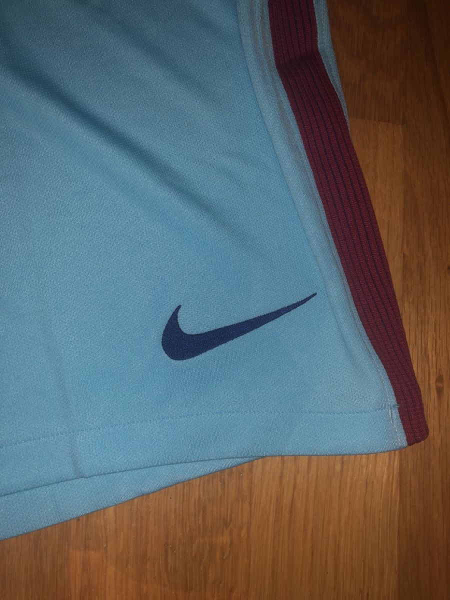 Nike Hosen: Fc Barcelona Shorts 2017/2018 Nike Grösse S – Neu und originalverpackt aus Winterthur von GinaMila 2