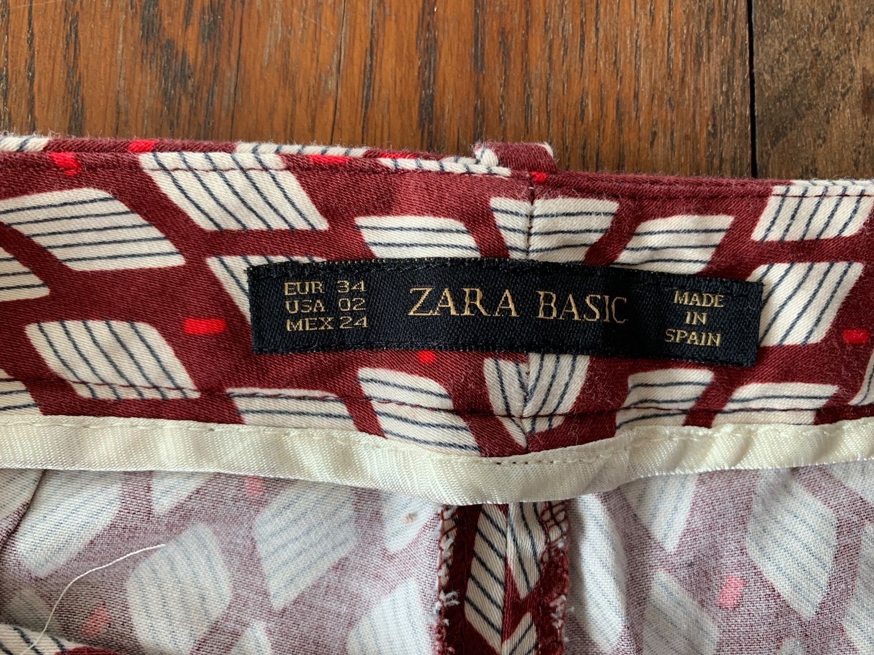 Zara Pantalons: Zara Damenhose GR 34 – D'occasion à Langnau am Albis par Judithsebi 2