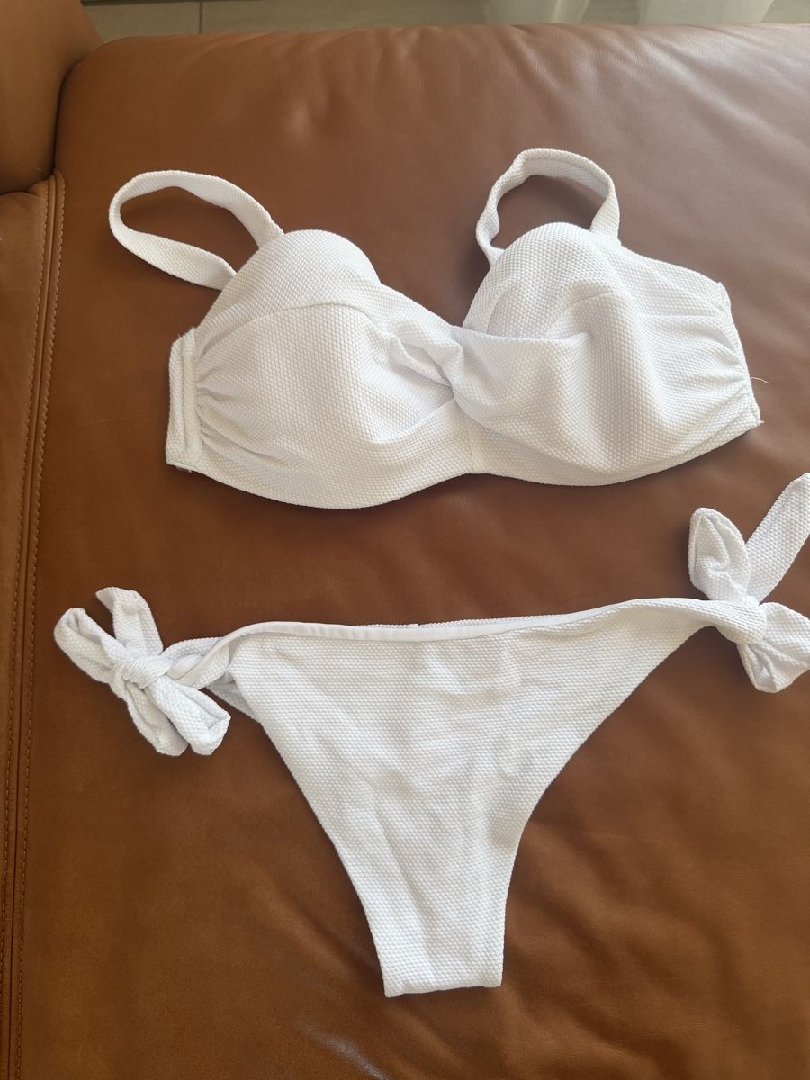 Calzedonia Badekleider & Bikinis: Bikini Calzedonia weiss Grösse M Neu!!! – Neu (gemäss Beschreibung) aus Niederwil AG von Lucaccino