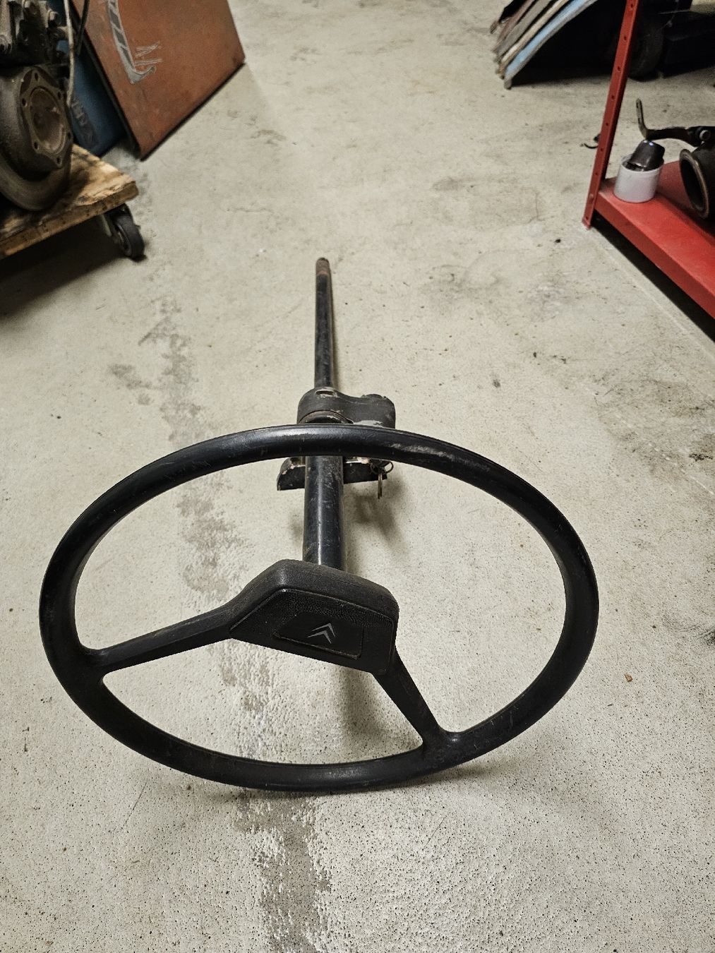 Citroën Tutti pezzi di ricambio auto: Citroen 2cv Lenkrad – Usato da Sachseln venduto da HM-Customs