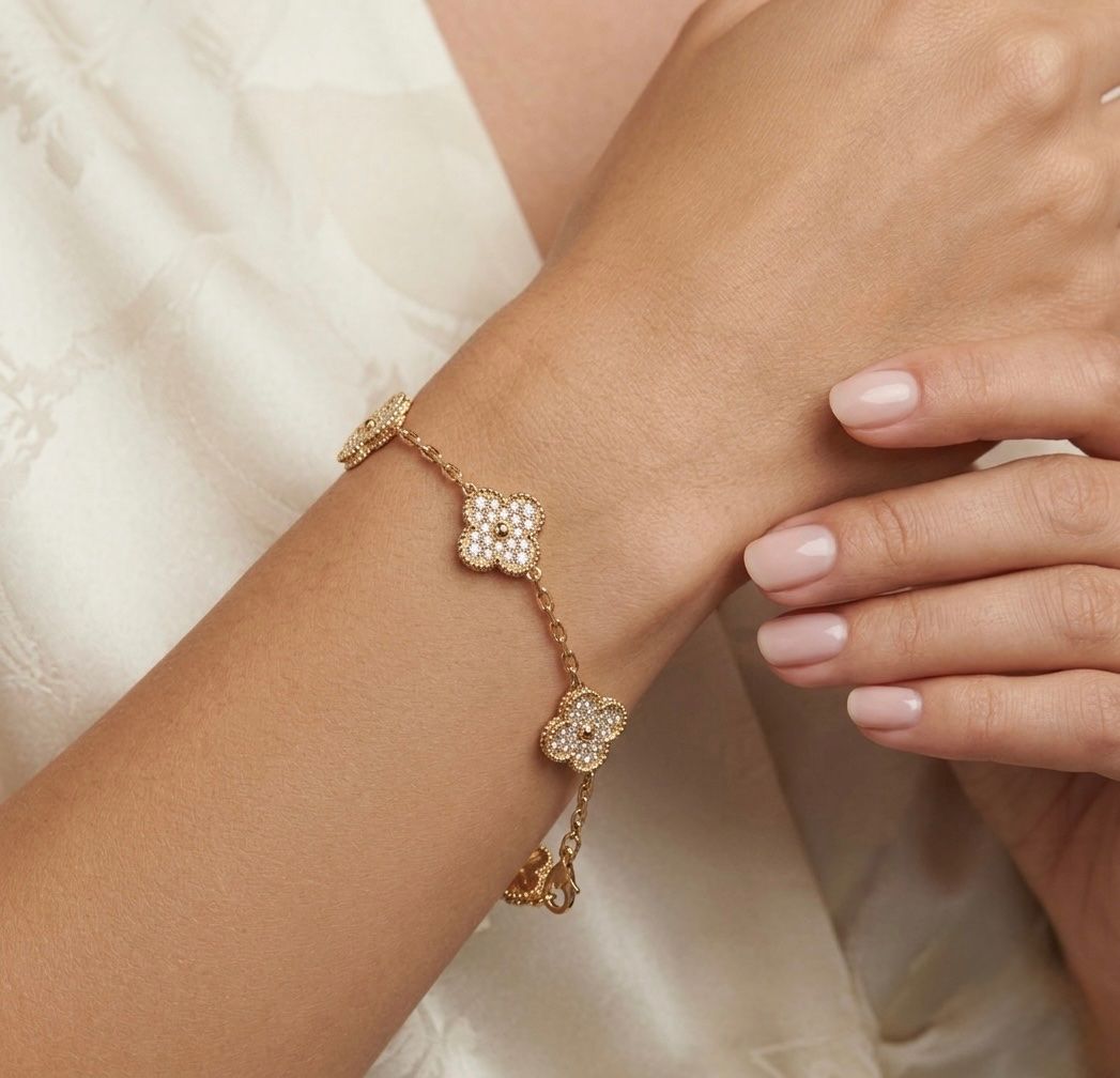 Bracciali & Braccialetti: Bracelet Trèfle Full Diamond – Nuovo e nell'imballaggio originale da St-Maurice venduto da Sandrinette123 2