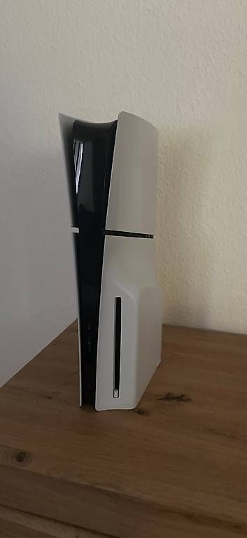 Consoles: Ps5 Slim Disc Edition – D'occasion à Frauenfeld par Hu_75 1