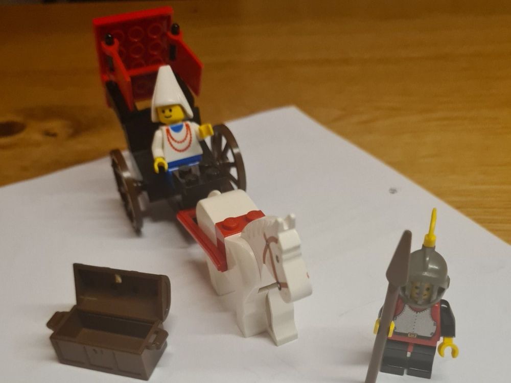 Lego Kutsche Ritter mit Prinzessin und Schatzkiste 6023 (Gebraucht) in ...