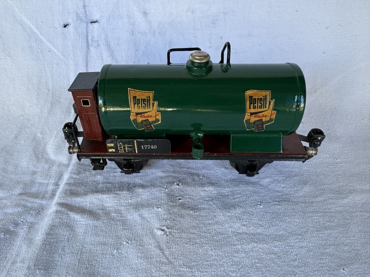 Märklin Modellini di ferrovie: Wagon citerne Persil Märklin – Usato da GRAND - LANCY venduto da petitpain67