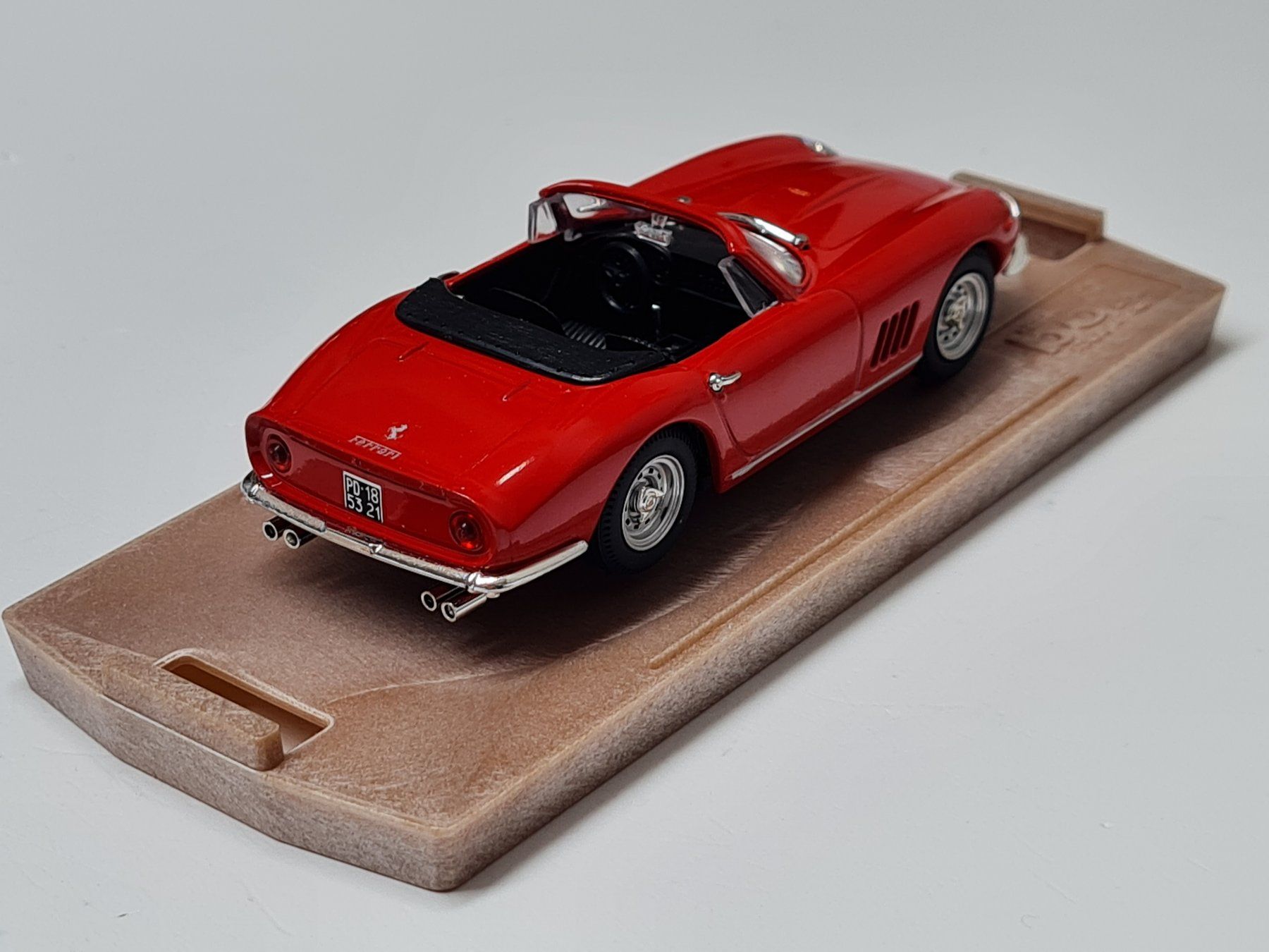 Ferrari Modellini d'auto: Ferrari 275 GTB – Nuovo e nell'imballaggio originale da Kehrsatz venduto da emadir 2