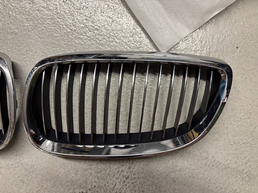 BMW Tutti pezzi di ricambio auto: BMW E92 Nieren original – Usato da Würenlos venduto da Daveness 1