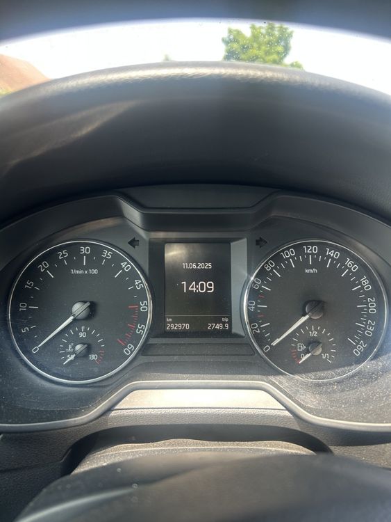 Skoda Automobili: Skoda Octavia C 1.6 D 4x4 – Usato da Gland venduto da NSP_Security_1 9