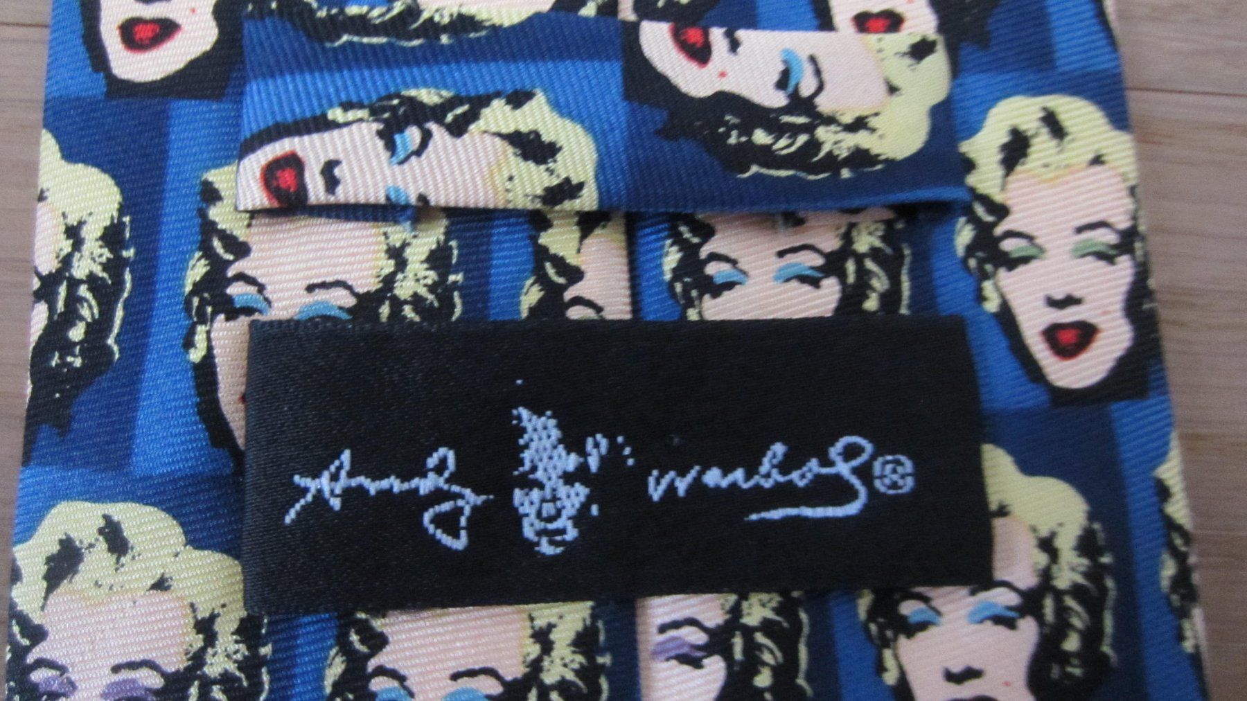 Cravatte: Andy Warhol, Marilyn Monroe Krawatte, 100% Seide, Blau – Usato da Thalwil venduto da Arrow 3