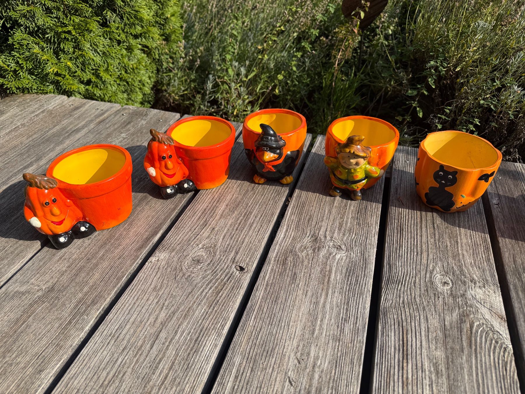 Toutes les décorations: Bunte Blumenschälchen – D'occasion à Thun par RoBoThun 1