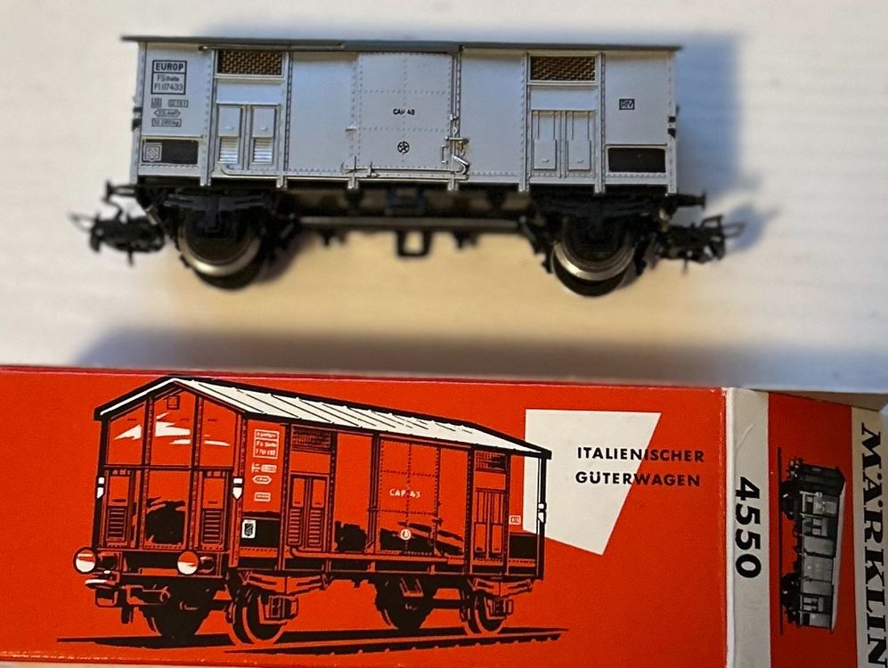 Märklin 4550, wagon couvert gris FS BO