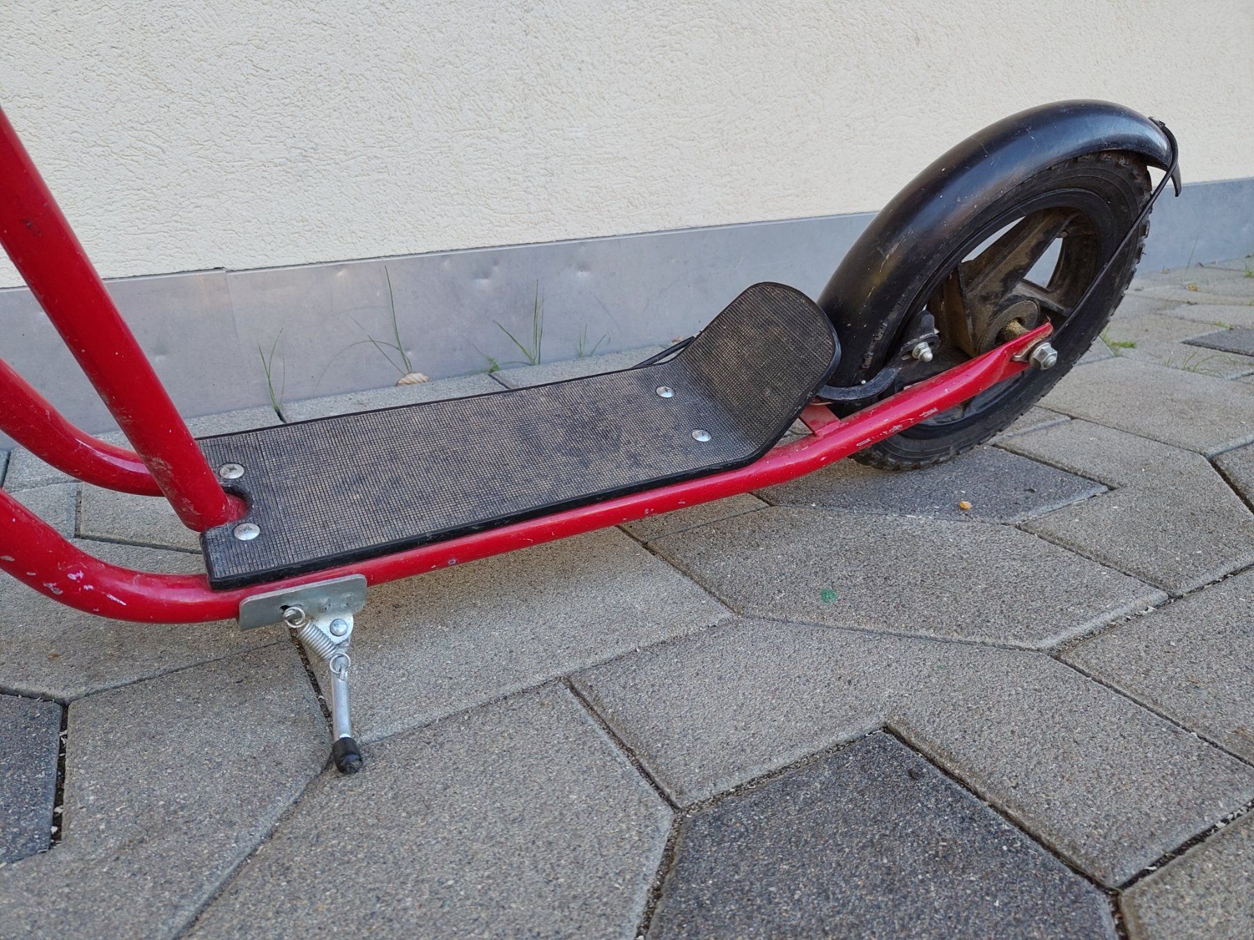 Veicoli per bambini: Trottinett mit Luftreifen – Usato da Heimiswil venduto da CEVI4you 2