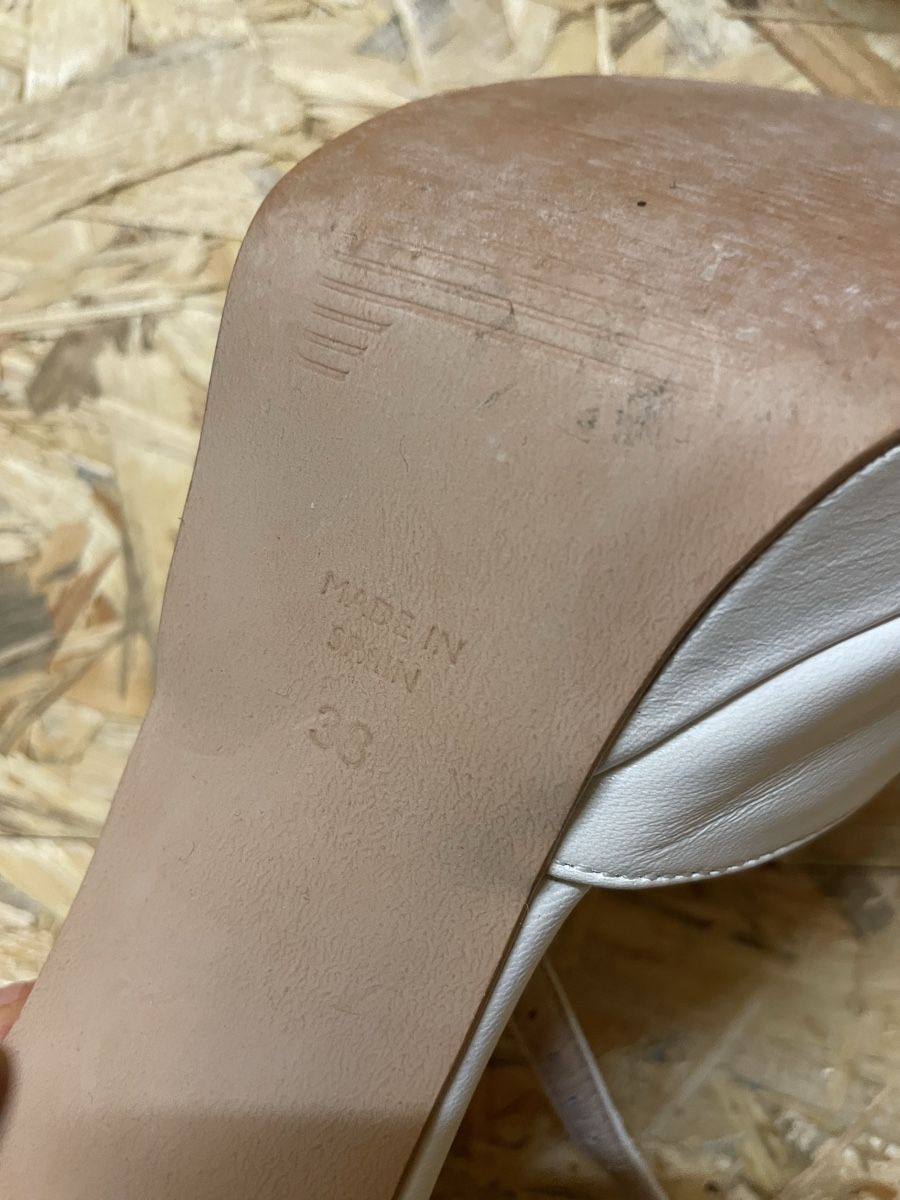 Damenschuhe: LAB High Heels weiss Grösse 38 – Gebraucht aus Orpund von car_d8y7 2