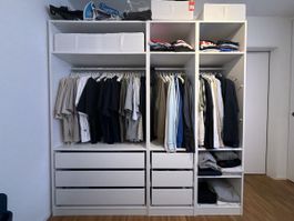 Kleiderschrank PAX weiss mit Schubladen