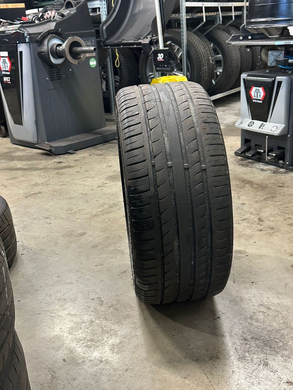 Pneumatici & Ruote complete: sommerpneu 255/35/19 – Nuovo (secondo la descrizione) da Luzern venduto da dro_zx9f