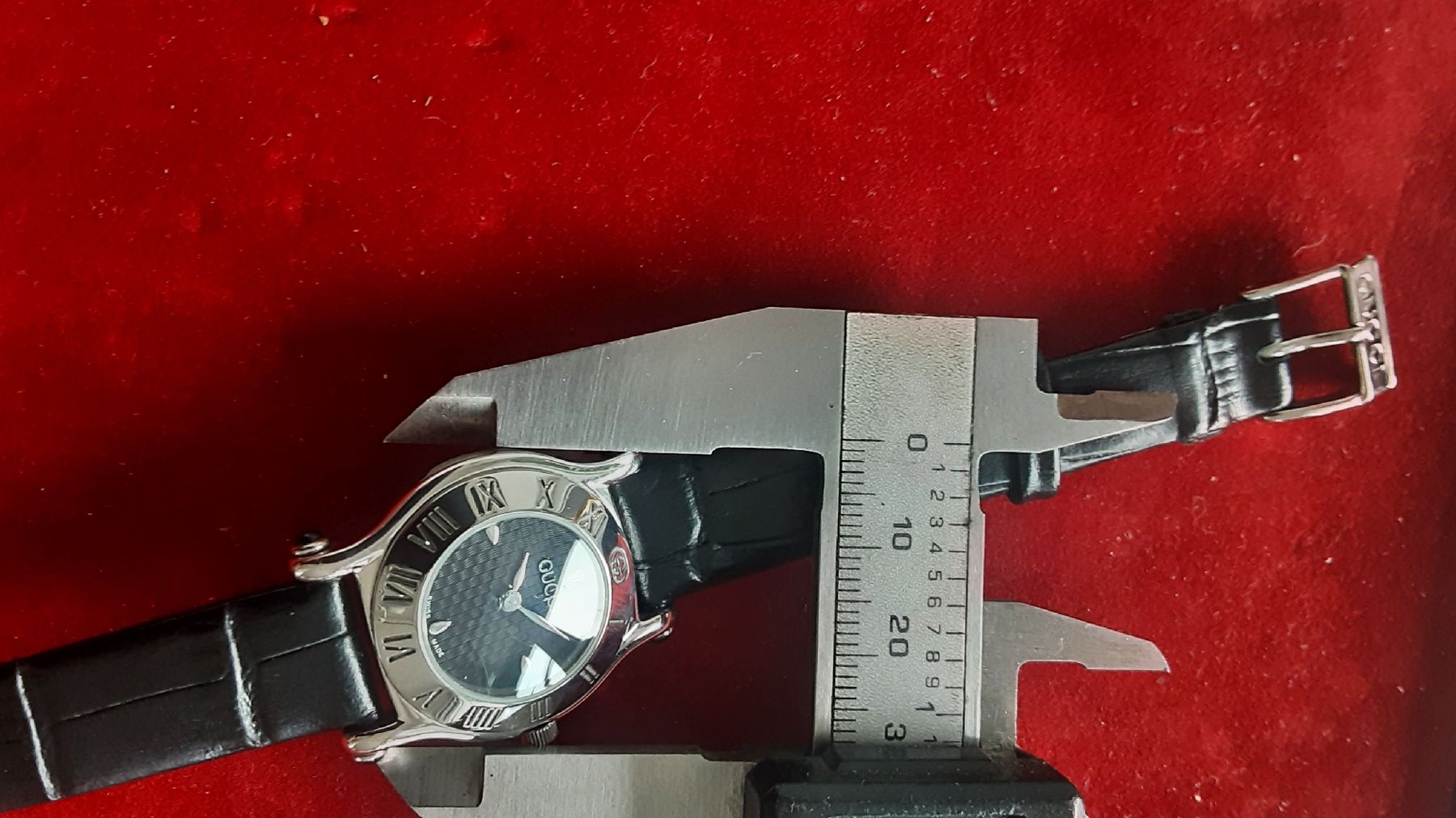Gucci Montres: Belle montre Damec GUCCI 6500L – Neuf (Voir description) à Neuchâtel par wyl_zxp8 1