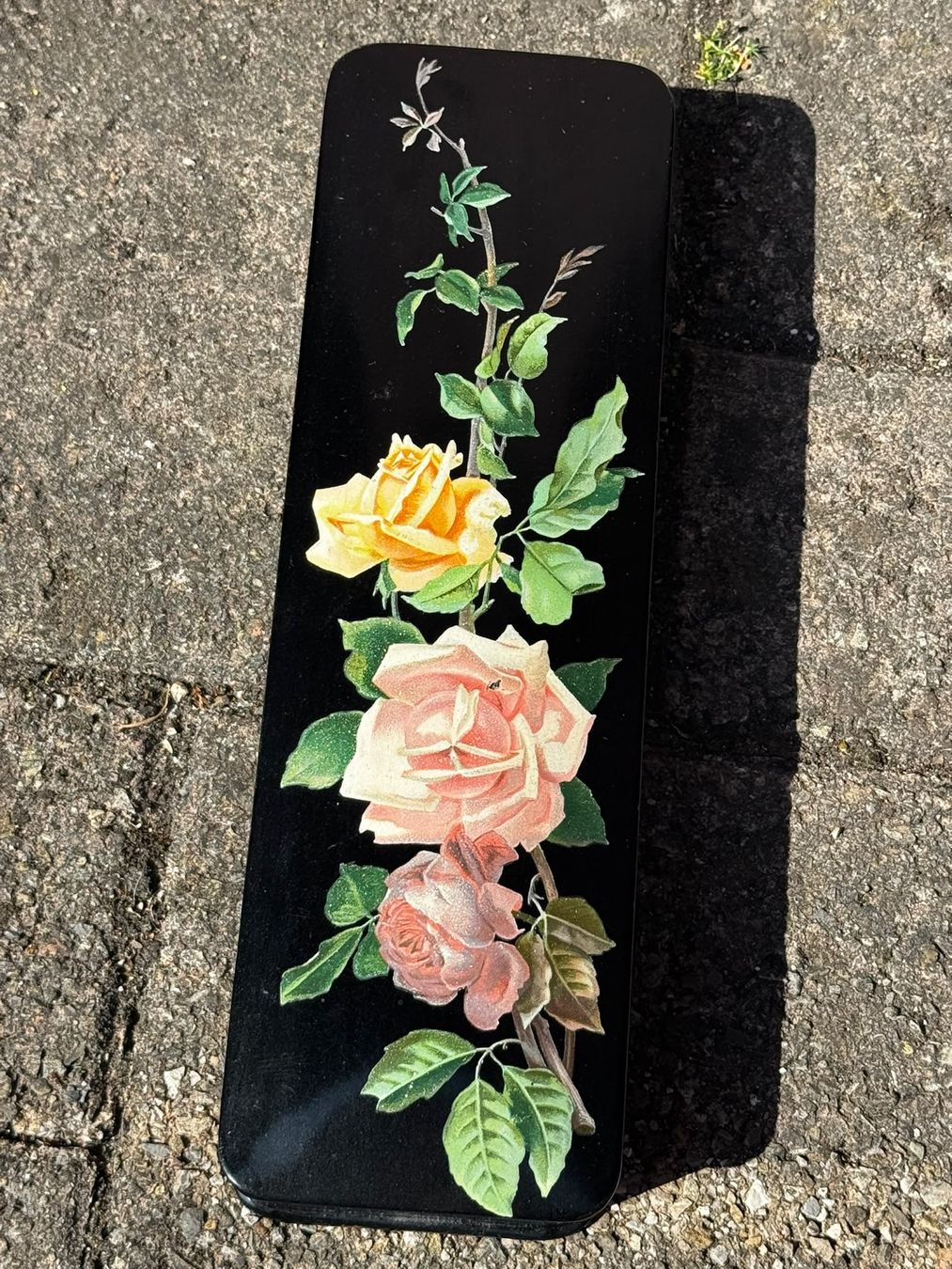 Autres décorations & accessoires: Holzbox mit Rosen – D'occasion à Egg b. Zürich par Brocki_Insel_Egg