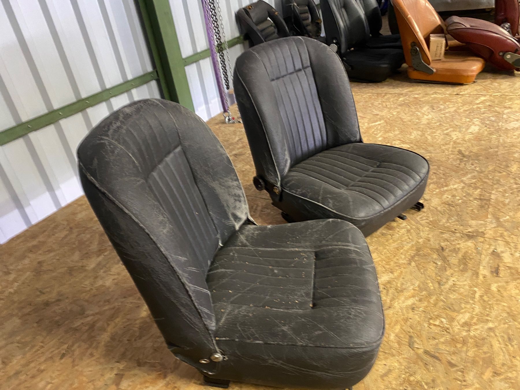 Alfa Romeo Tutti pezzi di ricambio auto: Alfa Romeo 1300 gt Sitze – Usato da Algetshausen venduto da huber21 1